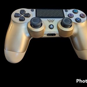 Sony PlayStation 4 dualshock wireless controller